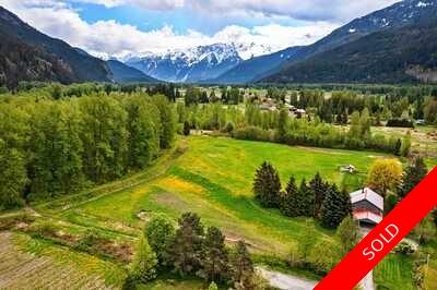 Pemberton Meadows House with Acreage for sale:  4 bedroom 2,584 sq.ft. (Listed 2022-05-18)