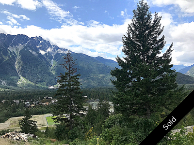 LIVE HIGH ABOVE IN PEMBERTON’S EXCLUSIVE NEW RIDGE COMMUNITY View Building Lot for sale: The Ridge Studio (Listed 2019-08-03)