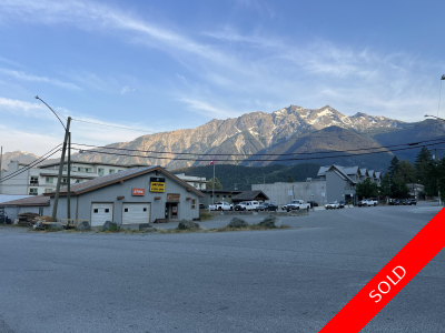 PEMBERTON  for sale:  1 bedroom