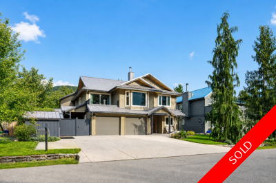 Pemberton Single Family Residence for sale: 4 bedroom 2,341 sq.ft. (Listed 2025-11-14)